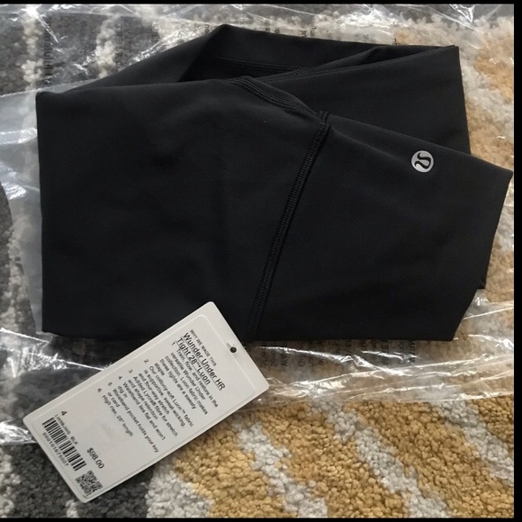 Black lululemon Wunder Under HR Tights - 28โ size 4 - Picture 3 of 3
